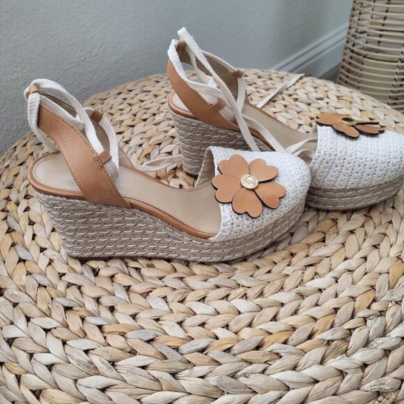 Wedge Sandals. - Picture 2 of 6